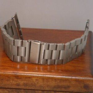 Pre-Owned Silver Stainless Steel Apple Smart Watch  Band